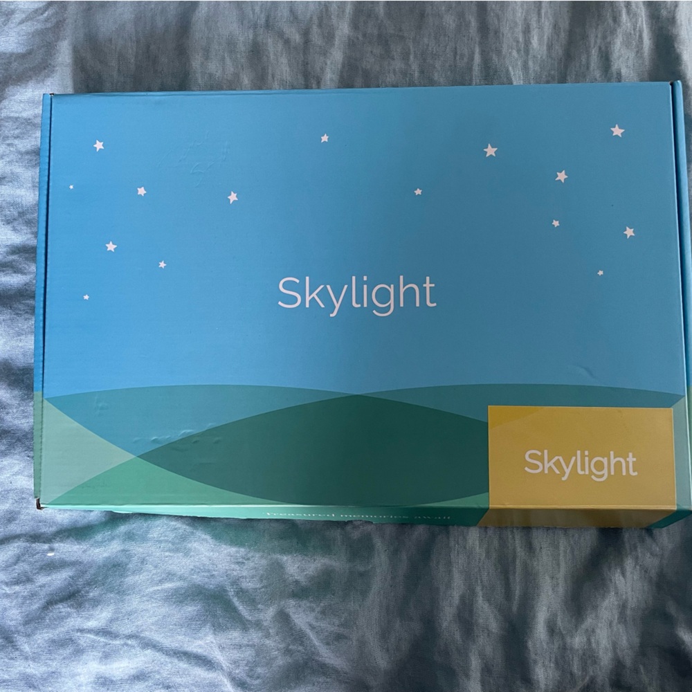 Skylight Digital Picture Frame